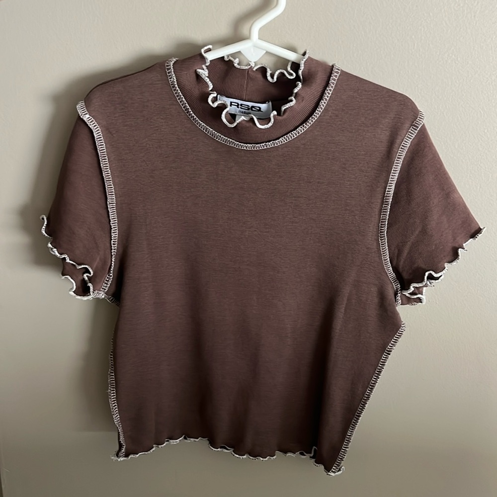 Tilly’s RSQ Brown Exposed Seam Mock Tee